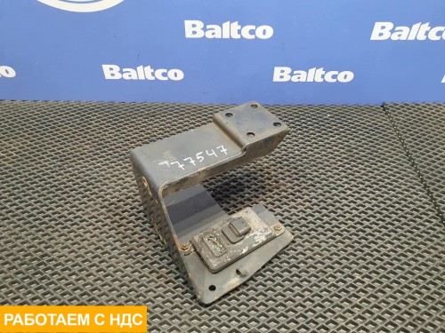 Кронштейн крепления выключателя массы