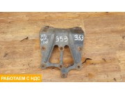 Кронштейн траверсы левый