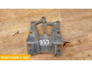 Кронштейн траверсы левый